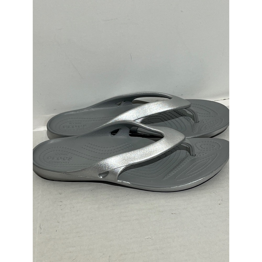Crocs Kadee II Flip Flops Womens 10 Silver Metallic Gray Sandals 202492-040
